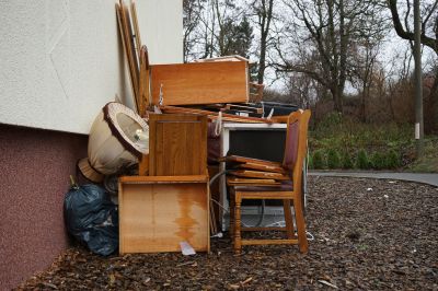 Patio Furniture Removal in Sacramento, CA